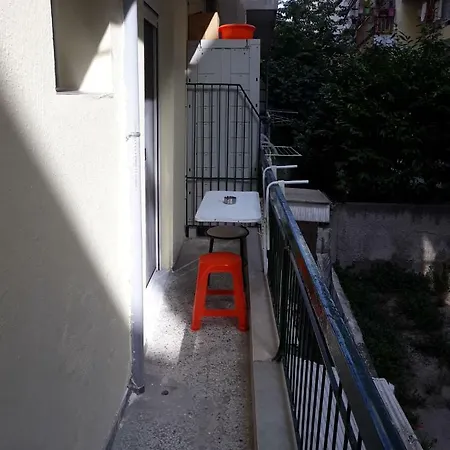 Διαμέρισμα Kosta's 1 *